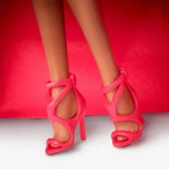 Barbie Holiday Doll 2022 - Select Figure(s)