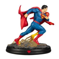 DC Battle Superman vs. The Flash Racing Statue