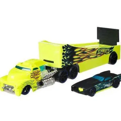 Hot Wheels Super Hauling Rig and Car - Select Figure(s)