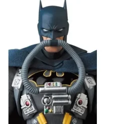 Medicom Dc Comics Batman Hush Stealth Jumper Batman MAFEX Action Figure