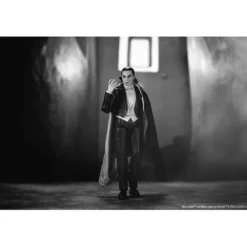 Universal Monsters Dracula Bela Lugosi 6-Inch Scale Deluxe Action Figure